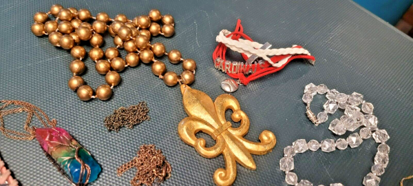Used Jewlery Lot - Image 9