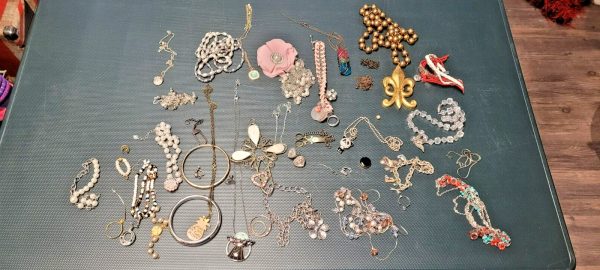 Used Jewlery Lot