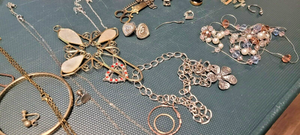 Used Jewlery Lot - Image 6