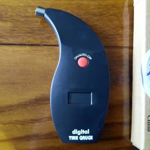 Digital Tire Pressure Gauge New In Box With Directions