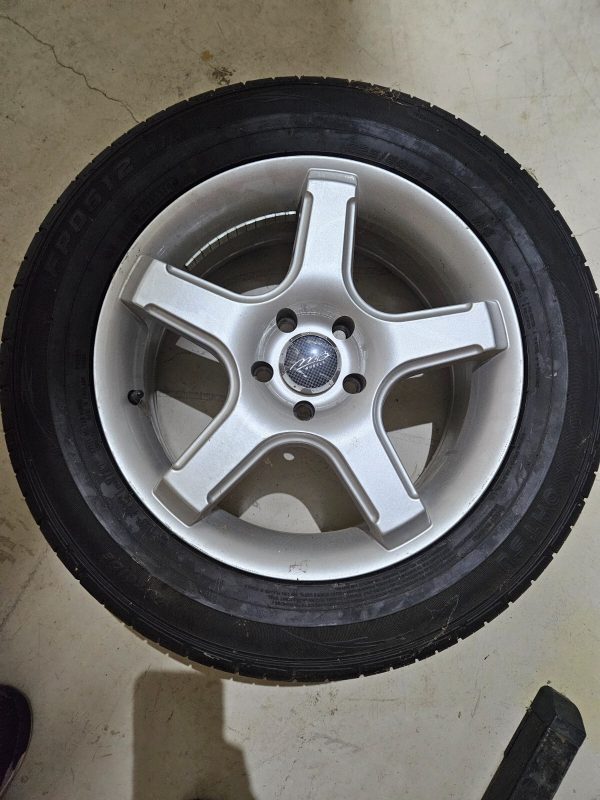 Jeep Cherokee Tire 225/60R17 - Image 2