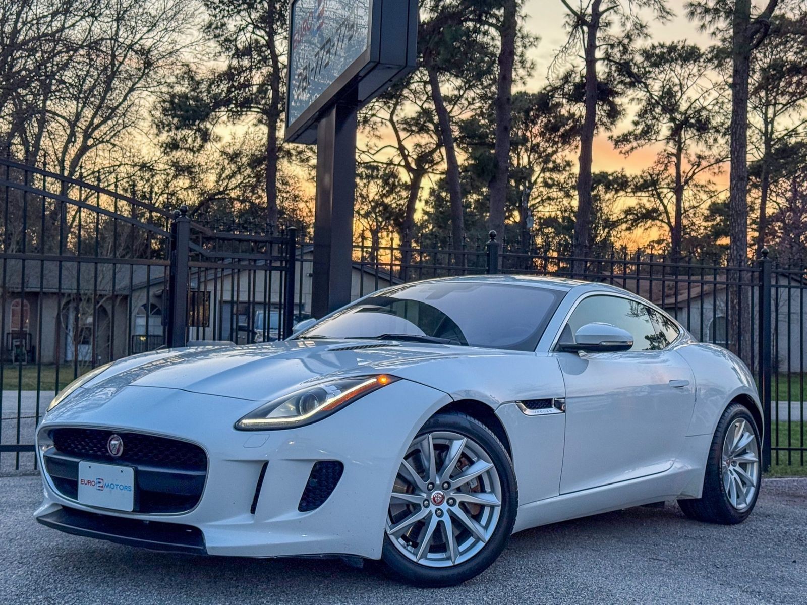 Cars & Vehicles