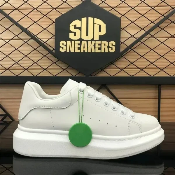 Top Quality Original Luxury Designer Mcqueens Shoes Fashion New High Platform Brand White Sneaker Casual Trainer Men Women